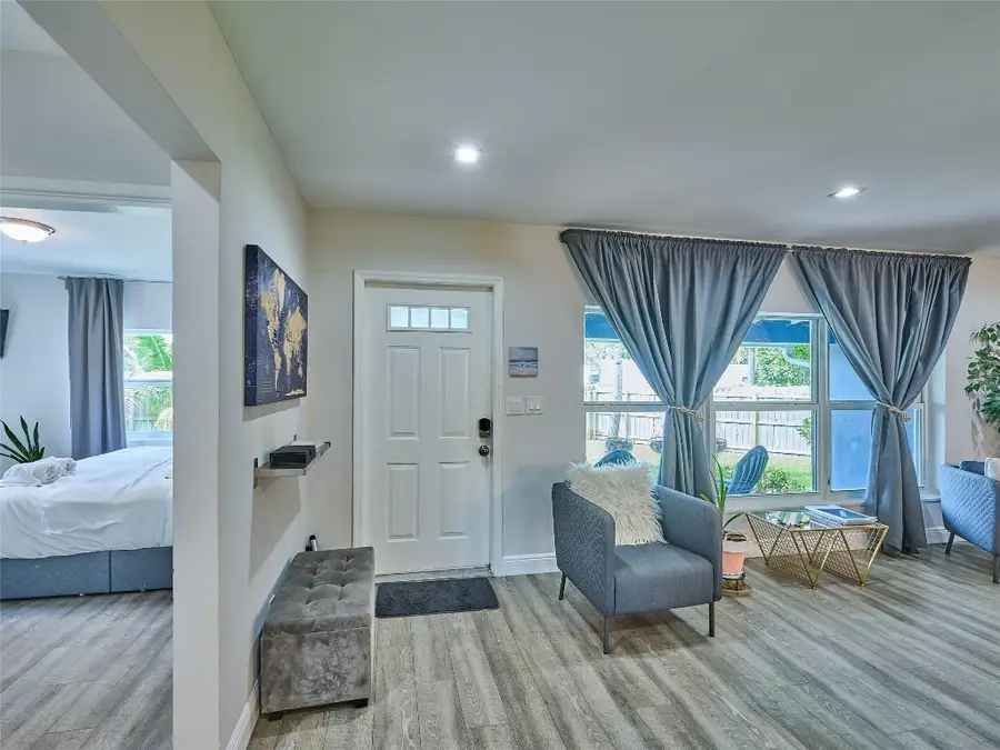 801 NE 15th Street, Fort Lauderdale, FL 33304 - Image #2