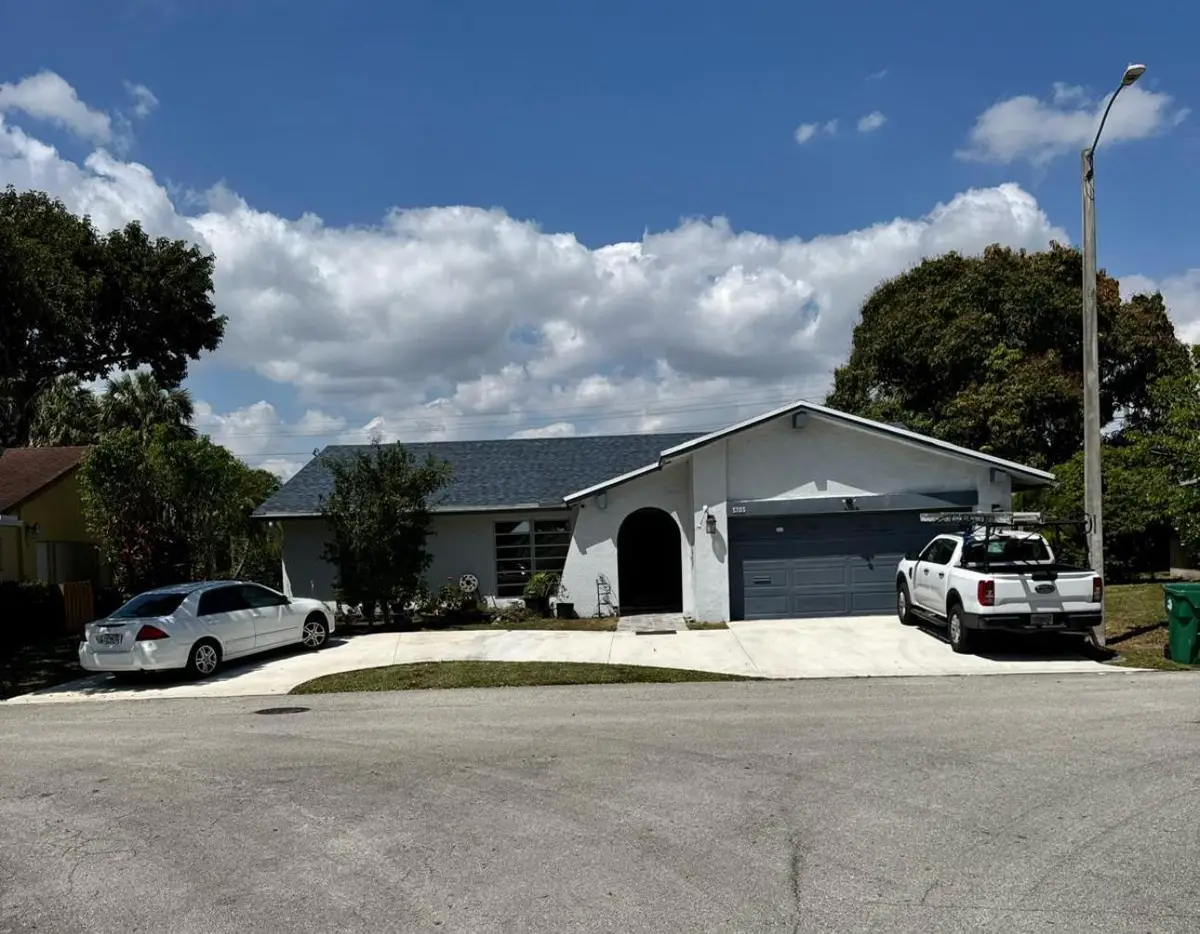 5305 Bayberry Ln, Tamarac, FL 33319 - Image #1