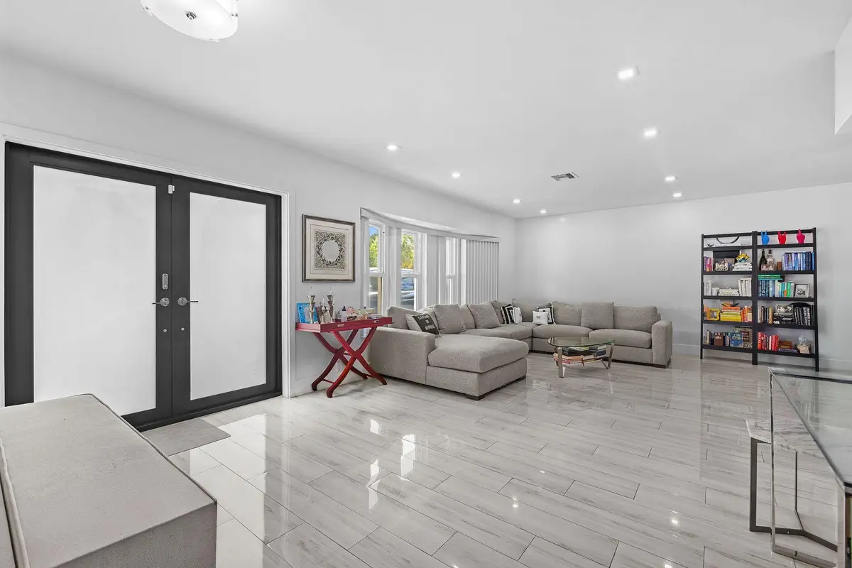 3500 N 46th Ave, Hollywood, FL 33021 - Image #1