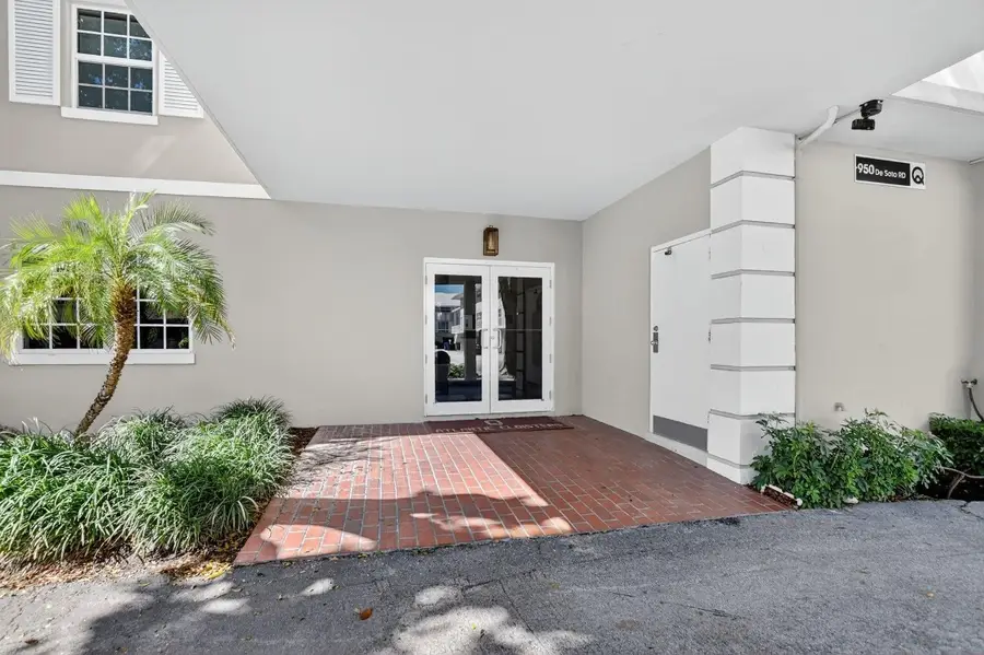 950 De Soto Road #5-A, Boca Raton, FL 33432 - Image #2