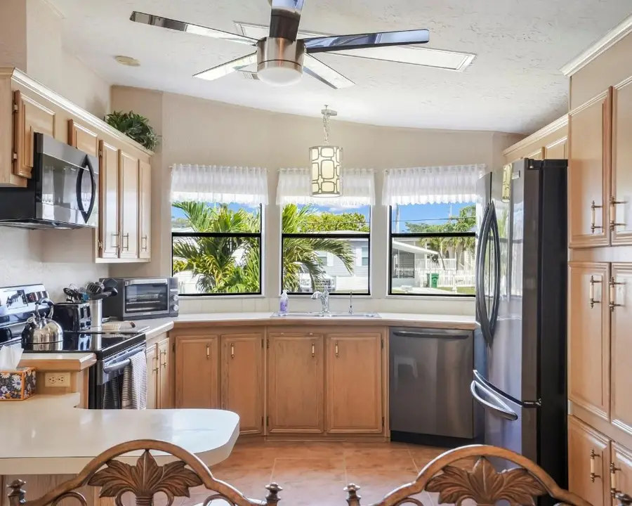 8560 SW 20th Street, Davie, FL 33324 - Image #3