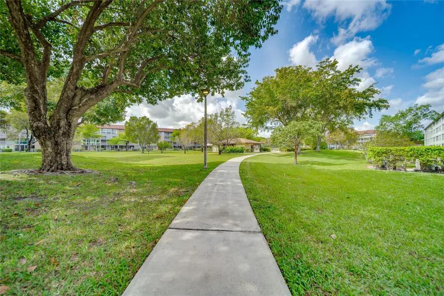 13250 SW 7th Ct #303-L, Pembroke Pines, FL 33027 - Image #3