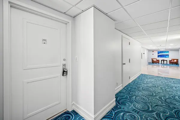 3900 Galt Ocean Dr #1004, Fort Lauderdale, FL 33308