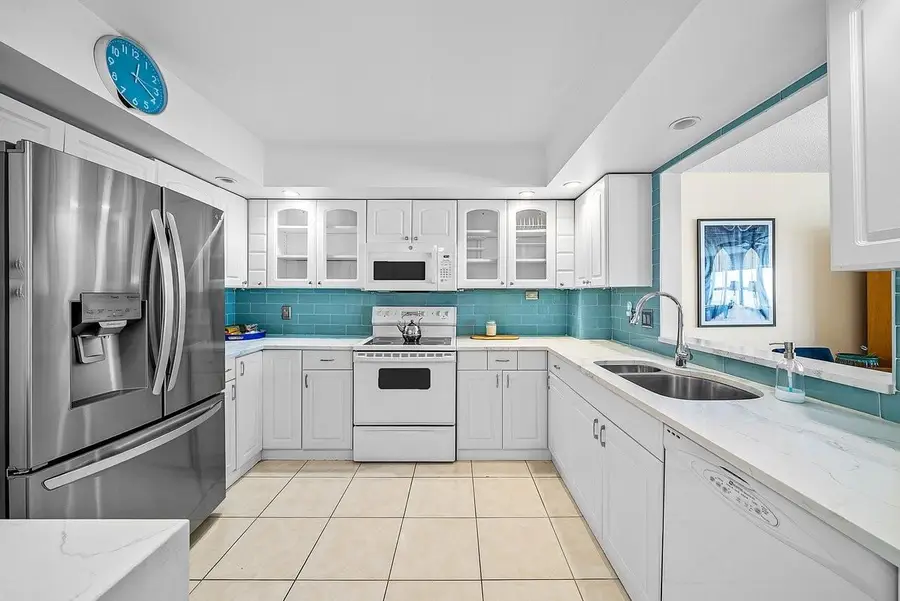 3900 Galt Ocean Dr #1004, Fort Lauderdale, FL 33308 - Image #3