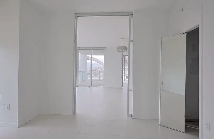 1040 Biscayne Boulevard #1406, Miami, FL 33132 - Image #3