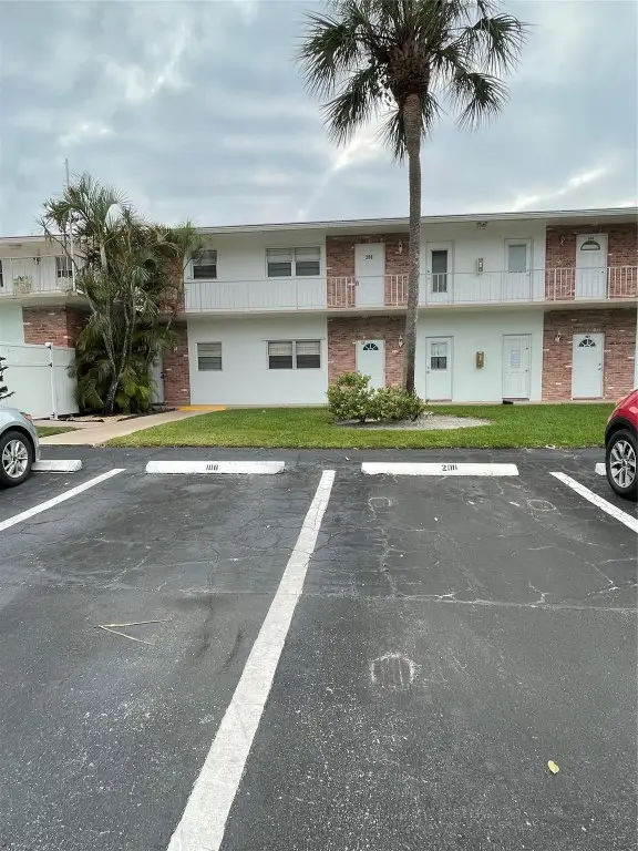 2851 E Golf Boulevard #206, Pompano Beach, FL 33064 - Image #1