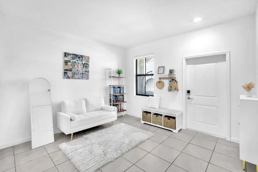 20308 NW 6th Pl, Miami Gardens, FL 33169 - Image #2