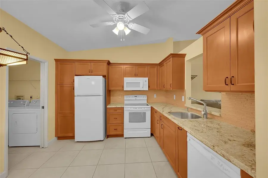 8252 Springlake Drive #8252, Boca Raton, FL 33496 - Image #2