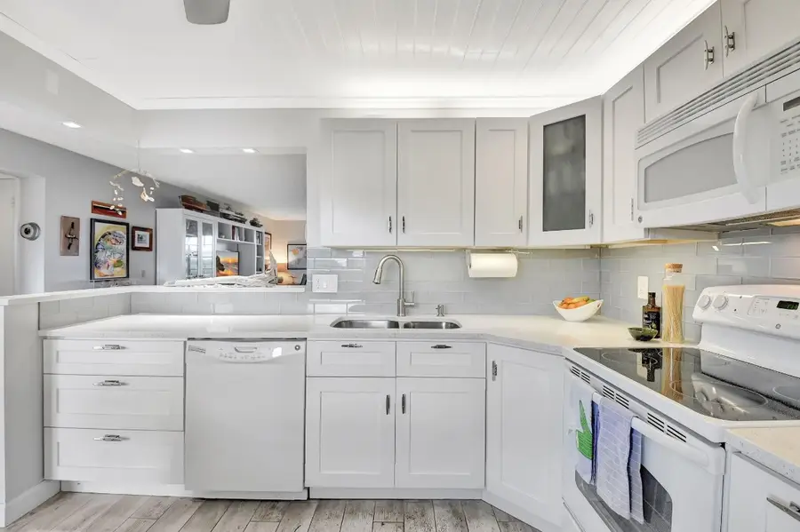 2615 NE 3rd Court #301, Boynton Beach, FL 33435 - Image #2