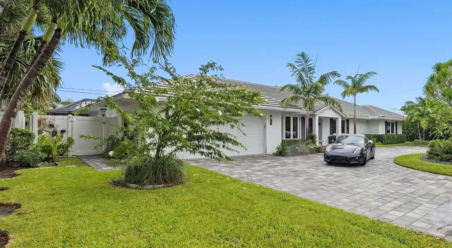 2409 NE 37th St, Fort Lauderdale, FL 33308 - Image #2