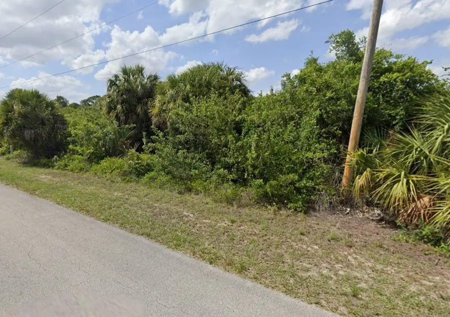747 Long Distance Ln, Lehigh Acres, FL 33974 - Image #3