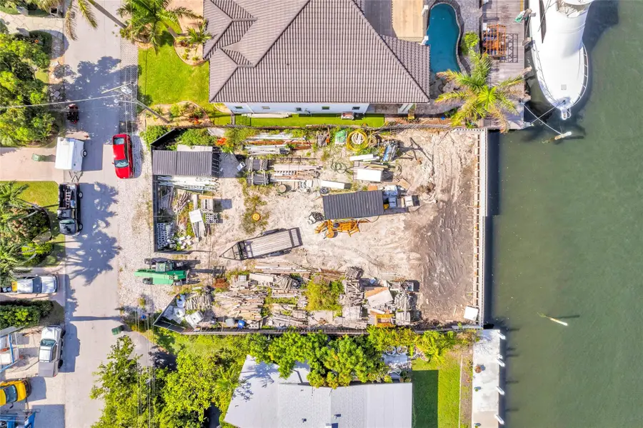 1725 SE 13th St, Fort Lauderdale, FL 33316 - Image #2