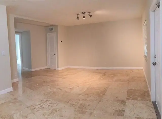 1470 N Dixie Highway #11, Fort Lauderdale, FL 33304 - Image #2