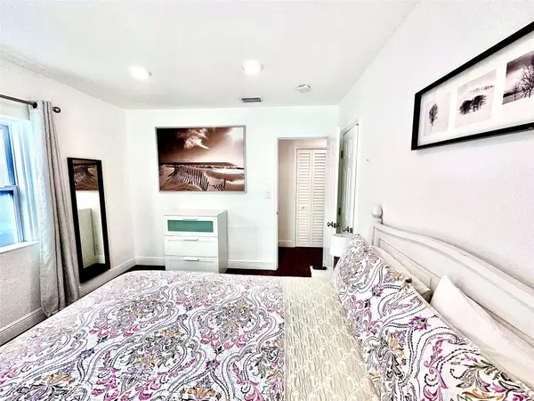 1637 NE 5th Ct, Fort Lauderdale, FL 33301