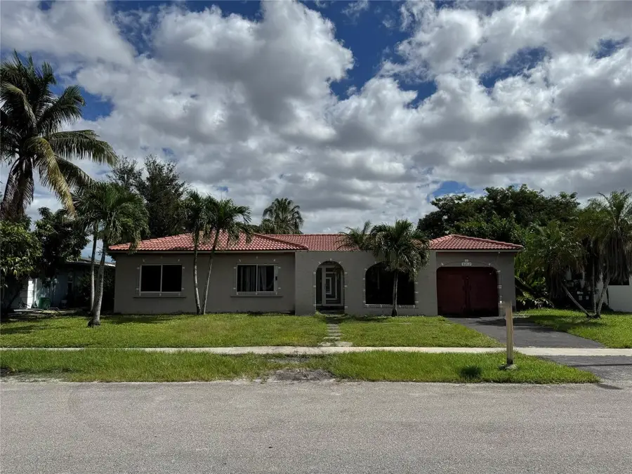8212 NW 74th Terrace, Tamarac, FL 33321 - Image #2