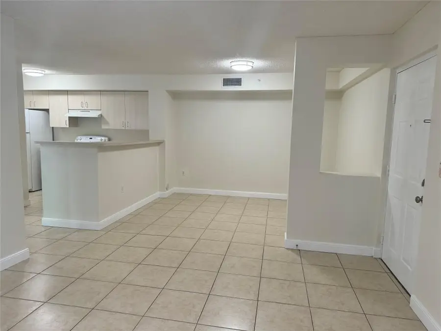 Address Withheld By Seller, Pembroke Pines, FL 33025 - Image #3