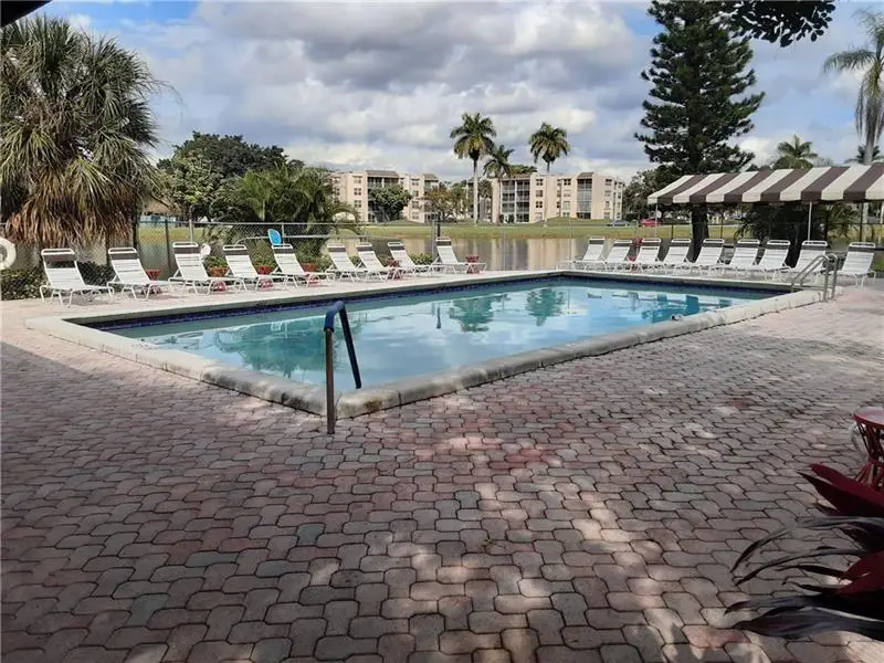 9430 Poinciana Place #402, Davie, FL 33324 - Image #3