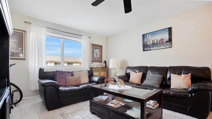 6263 NE 19th Ave #923, Fort Lauderdale, FL 33308 - Image #2