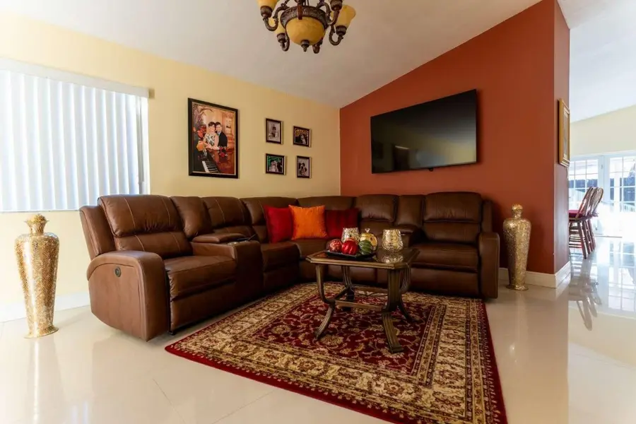 8927 NW 111th Terrace, Hialeah, FL 33018 - Image #3