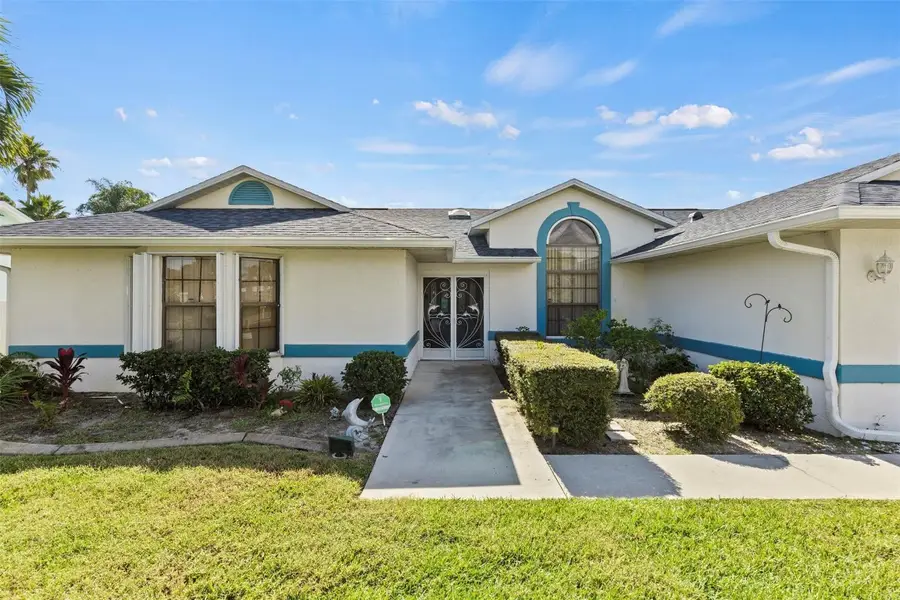 522 SE Majestic Terrace, Port Saint Lucie, FL 34983 - Image #2