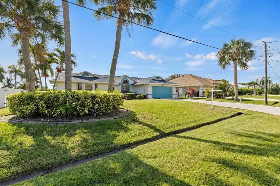 522 SE Majestic Terrace, Port Saint Lucie, FL 34983 - Image #3