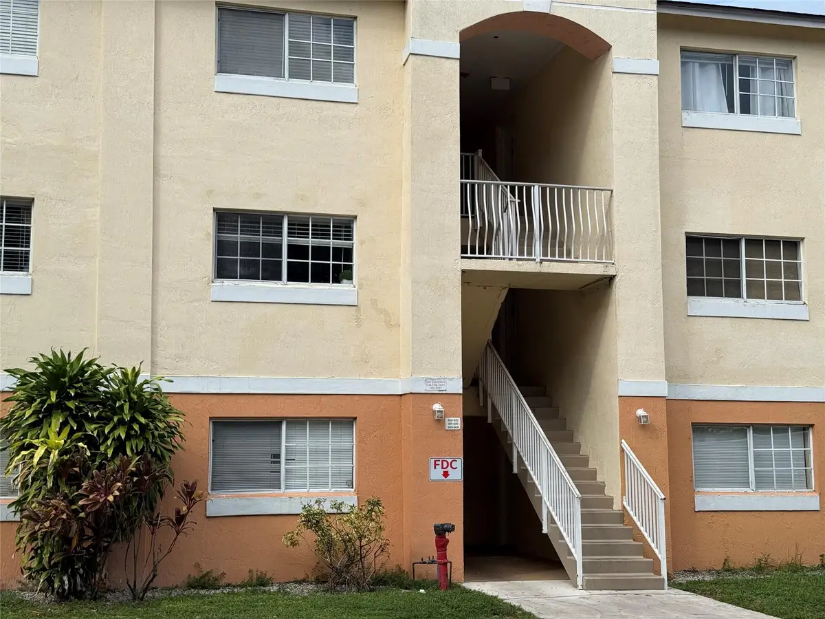 3680 N 56th Av #805-B, Hollywood, FL 33021 - Image #1