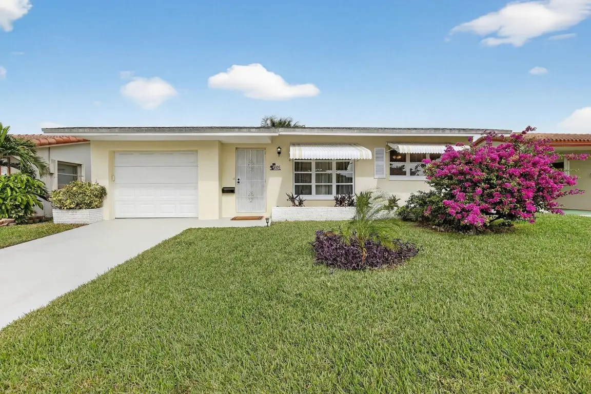 4305 NW 49th Drive, Tamarac, FL 33319 - Image #1