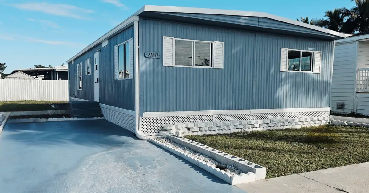 21511 NW 3rd Street, Pembroke Pines, FL 33029 - Image #1