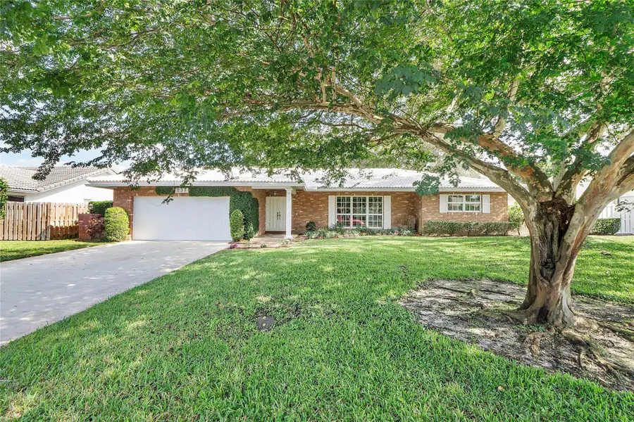 237 NW 92nd Ave, Coral Springs, FL 33071 - Image #2