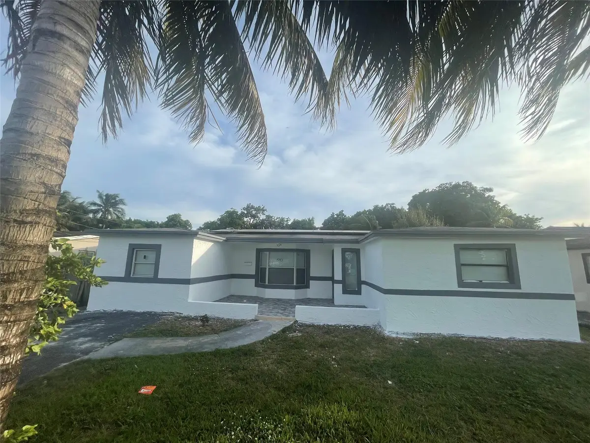 3290 NW 39th St, Lauderdale Lakes, FL 33309 - Image #1