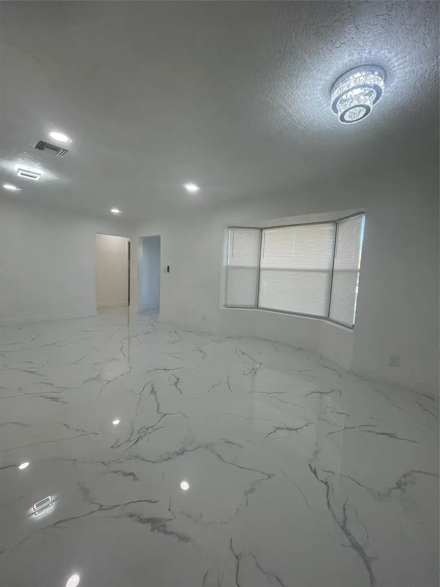 3290 NW 39th St, Lauderdale Lakes, FL 33309 - Image #2