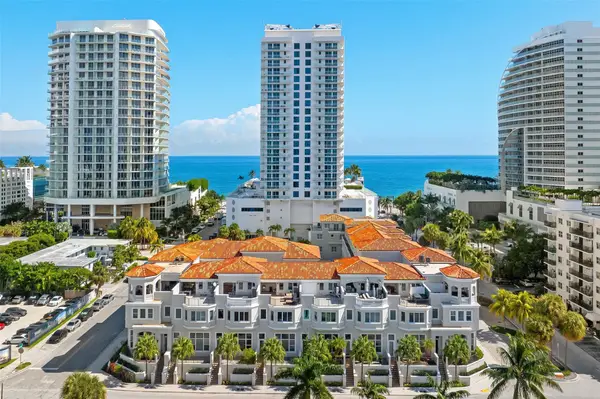 3021 Riomar St., Fort Lauderdale, FL 33304