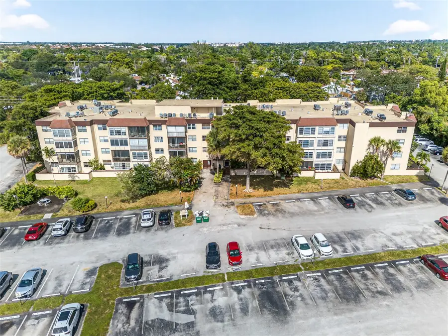 7300 NW 17th St #203, Plantation, FL 33313 - Image #2