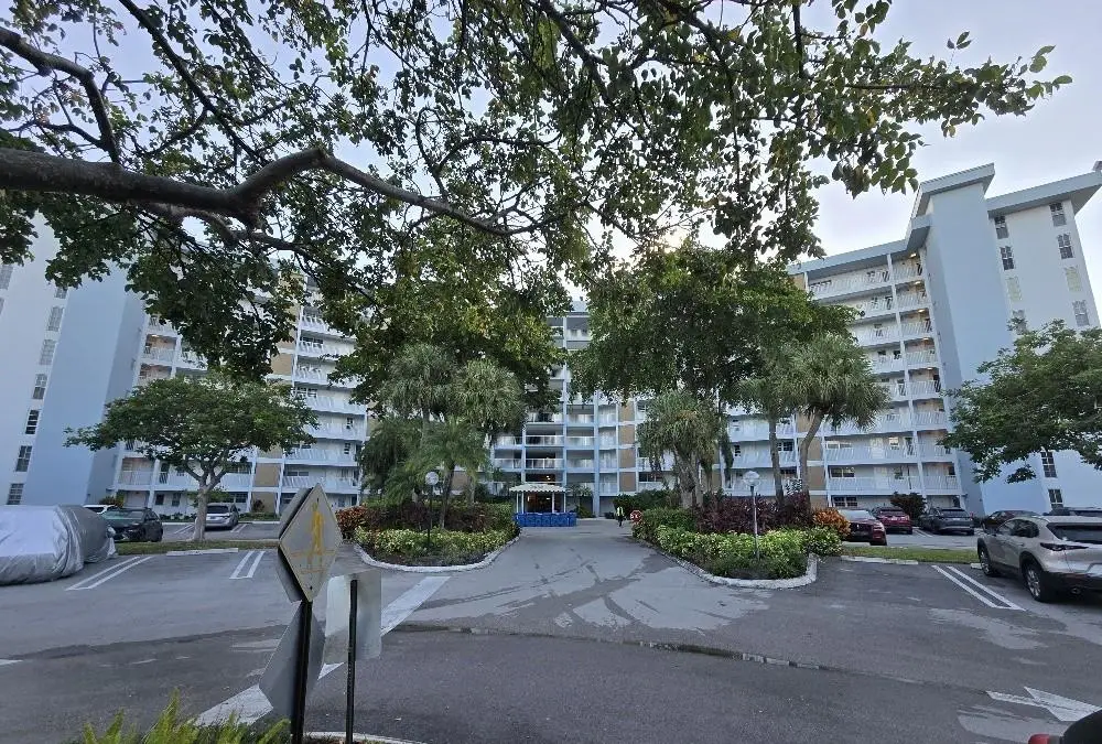 2940 N Course Dr #112, Pompano Beach, FL 33069 - Image #1