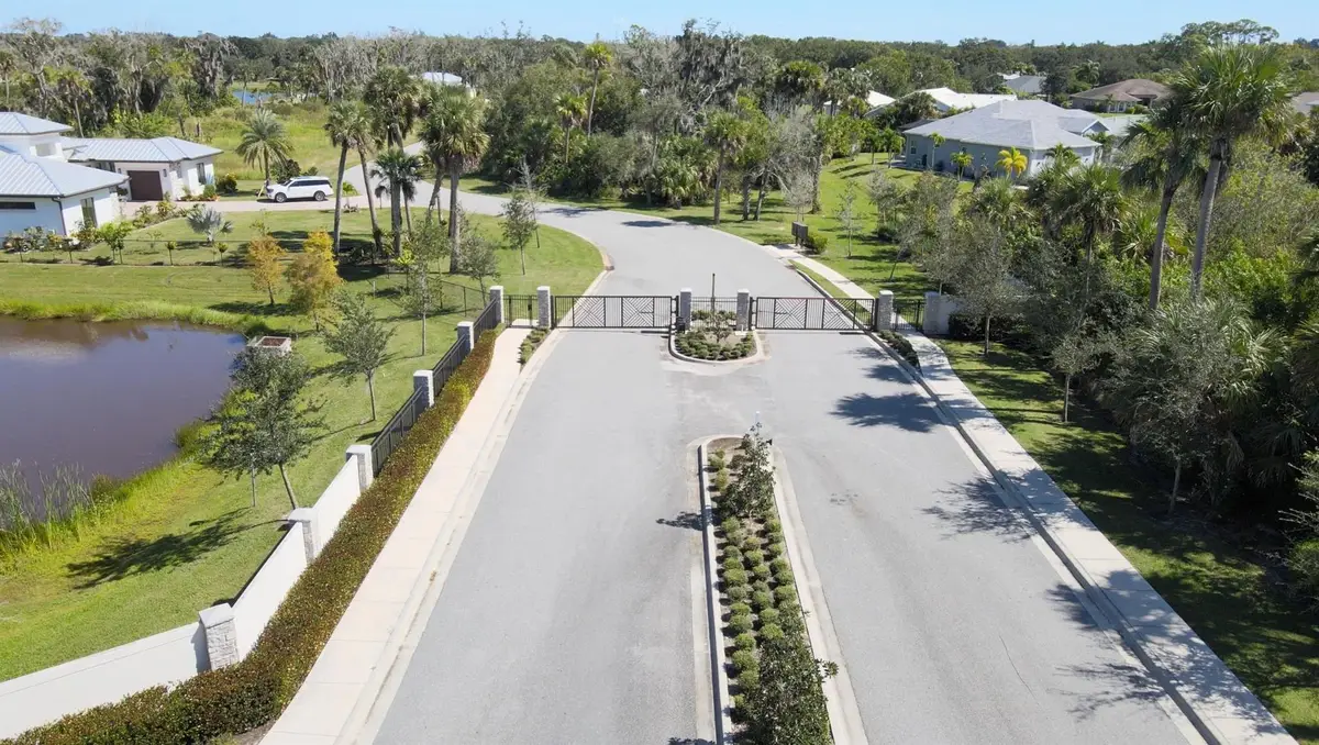 2420 Noble Oaks Ln, Fort Pierce, FL 34981 - Image #1