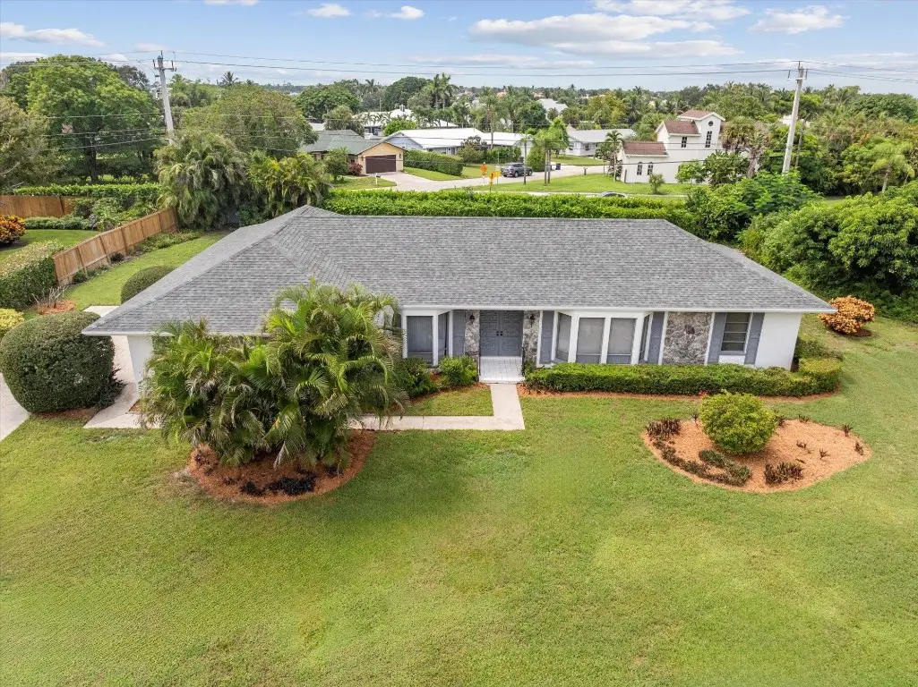 137 SE Turtle Creek Drive, Jupiter, FL 33469 - #1