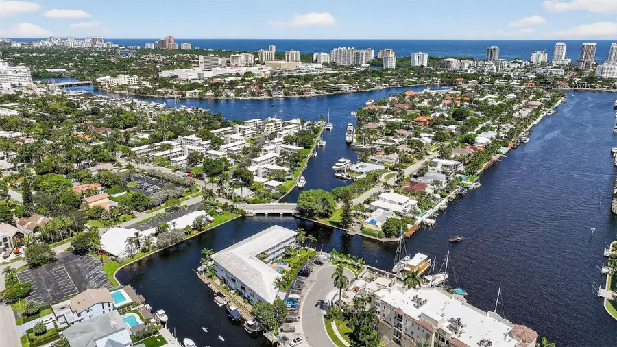 535 Hendricks Isle #305, Fort Lauderdale, FL 33301 - Image #2