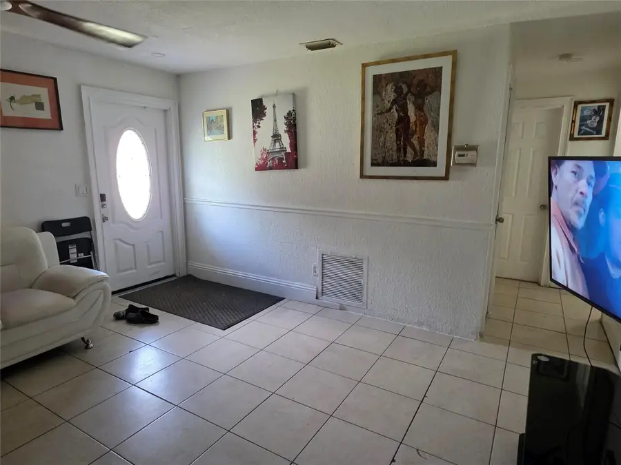 4540 NW 26th St, Lauderhill, FL 33313 - Image #3