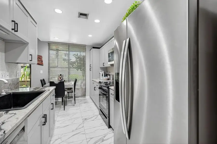 7520 La Paz Court #209, Boca Raton, FL 33433 - Image #2