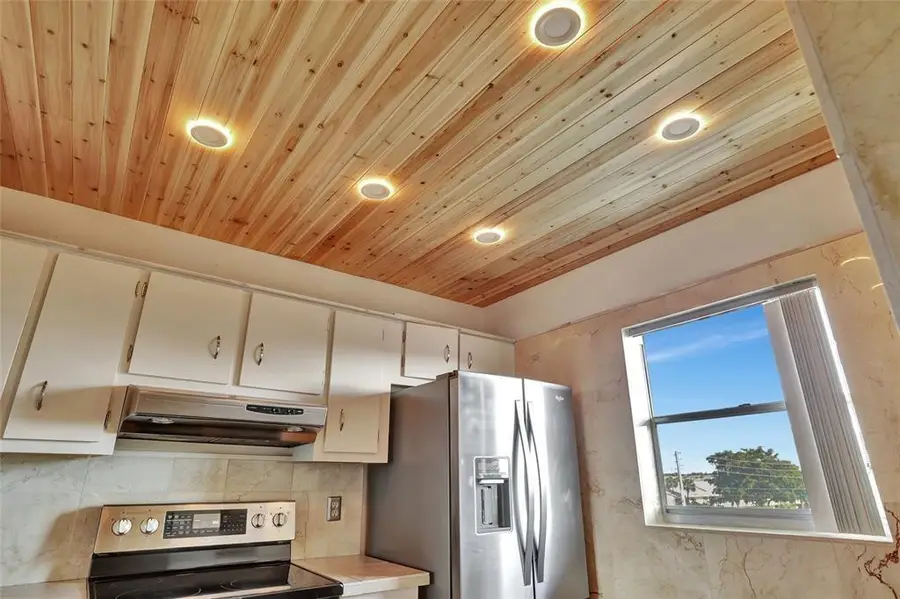 4311 Crystal Lake Drive #421, Deerfield Beach, FL 33064 - Image #3