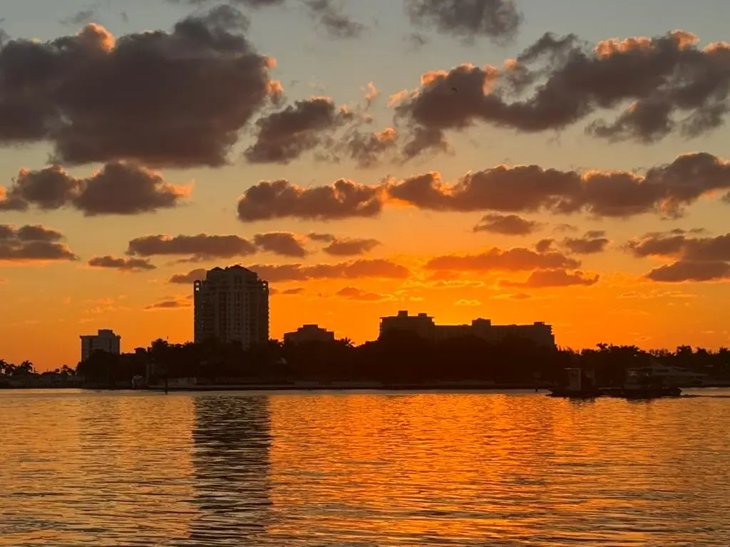 3055 Harbor Dr #1402, Fort Lauderdale, FL 33316 - Image #1