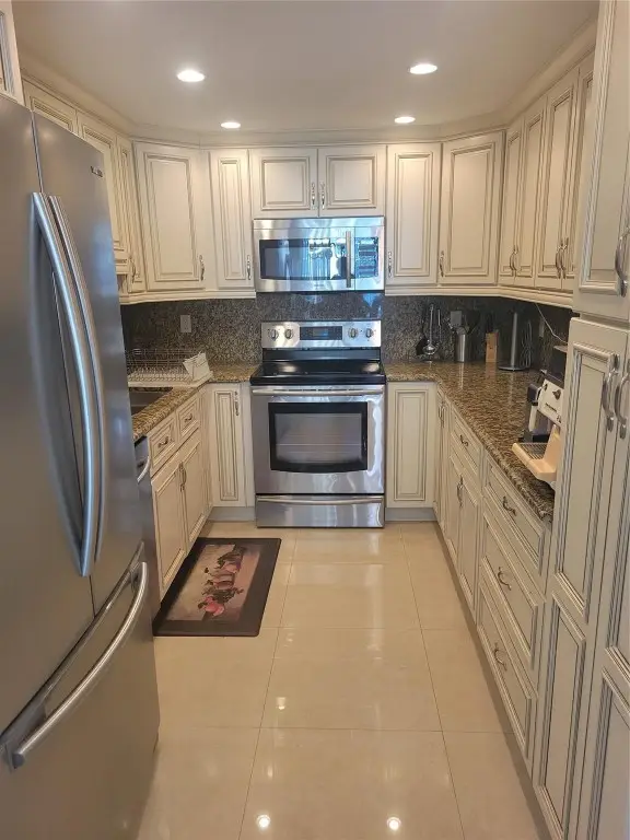 2401 S Ocean Drive #1108, Hollywood, FL 33019 - Image #2