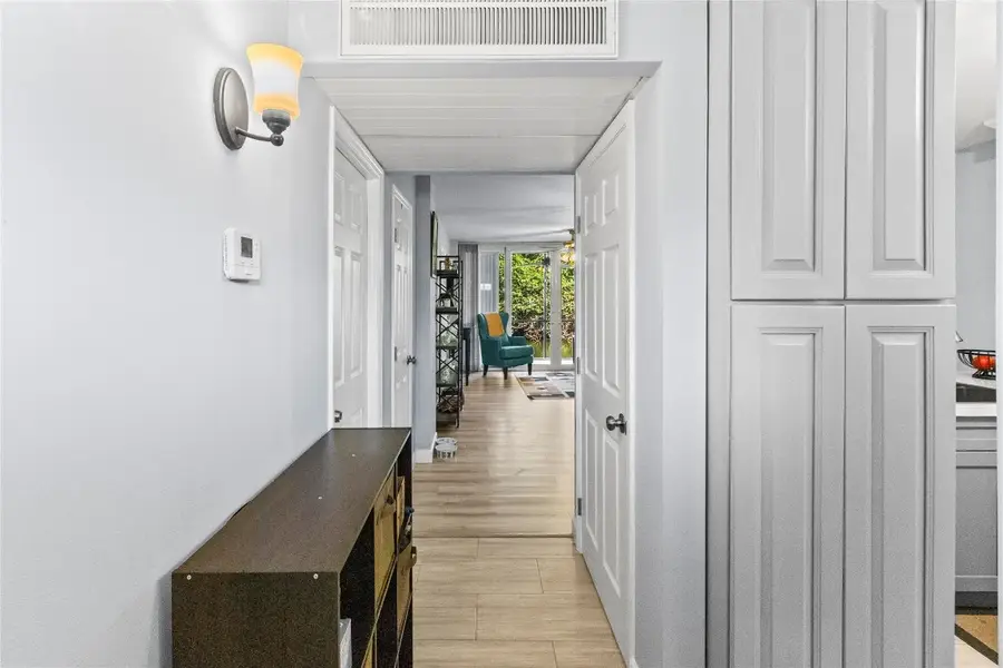 101 Royal Park Drive #1G, Oakland Park, FL 33309 - Image #2