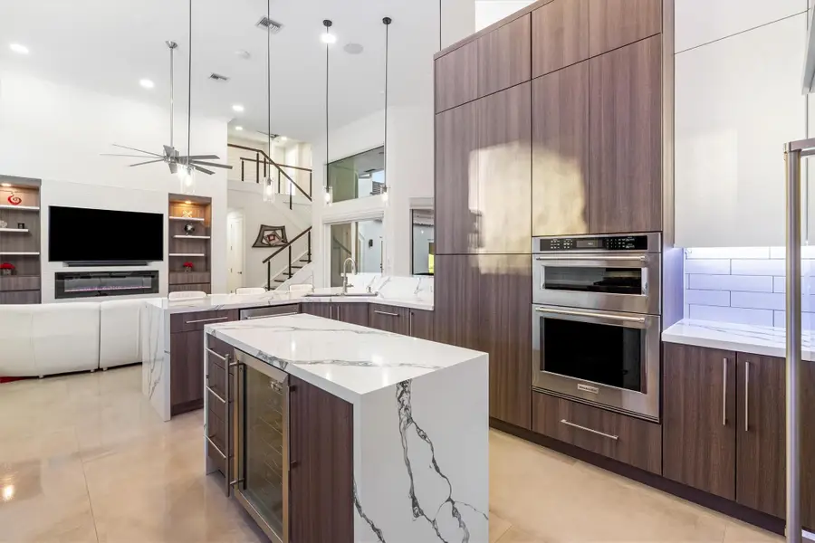 127 Swan Ave, Plantation, FL 33324 - Image #3