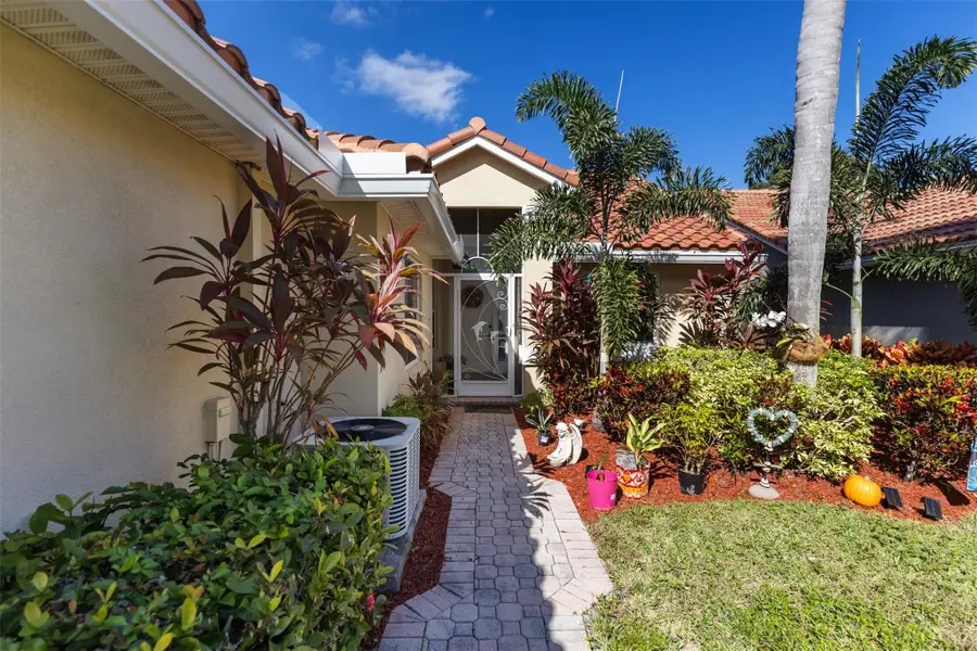 5367 Grande Palm Cir, Delray Beach, FL 33484 - Image #2