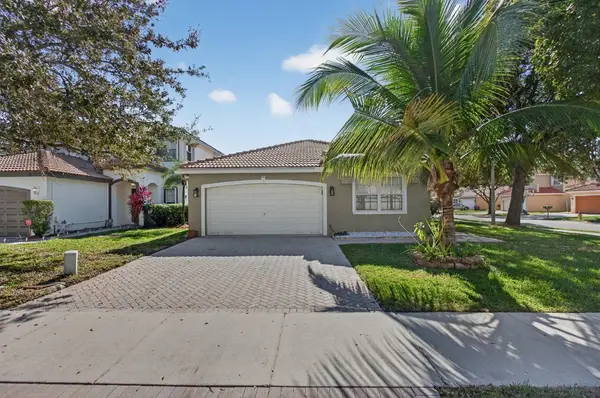 4064 Crescent Creek Drive, Coconut Creek, FL 33073