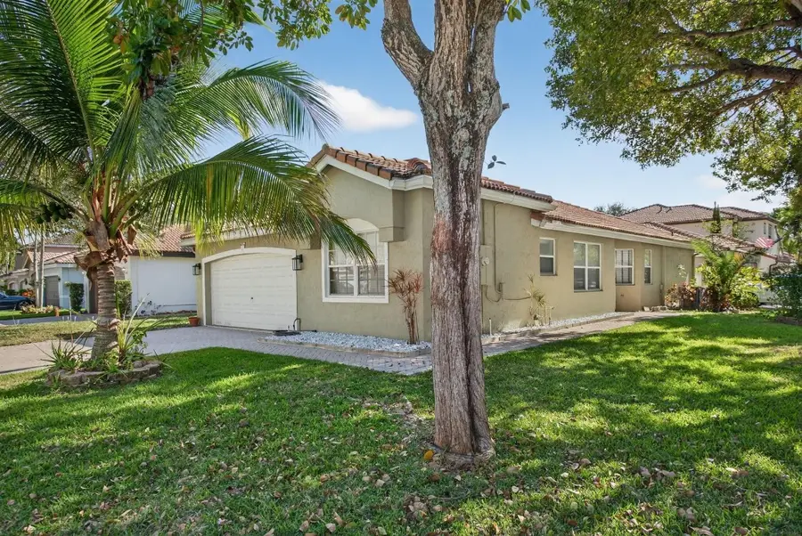 4064 Crescent Creek Drive, Coconut Creek, FL 33073 - Image #2
