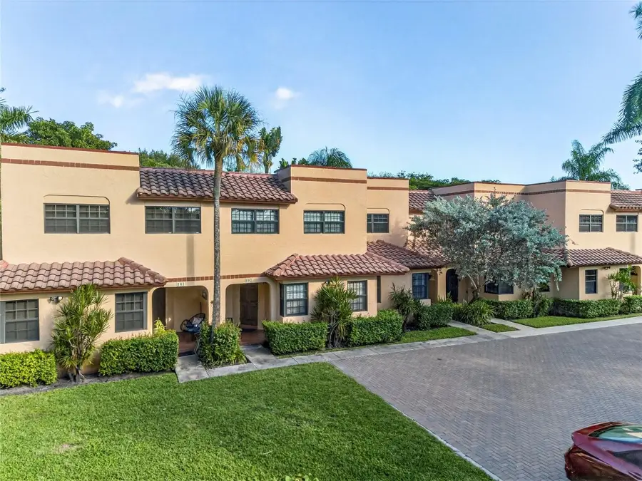 201 NE 16th Place #104, Fort Lauderdale, FL 33305 - Image #2