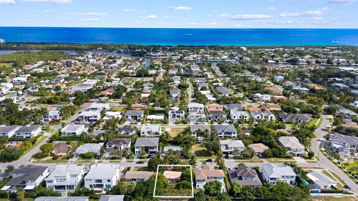 1001 NE 2nd Ter, Boca Raton, FL 33432 - Image #1