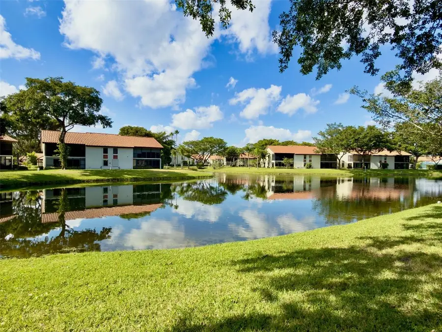 10851 Palm Lake Avenue #201, Boynton Beach, FL 33437 - Image #3